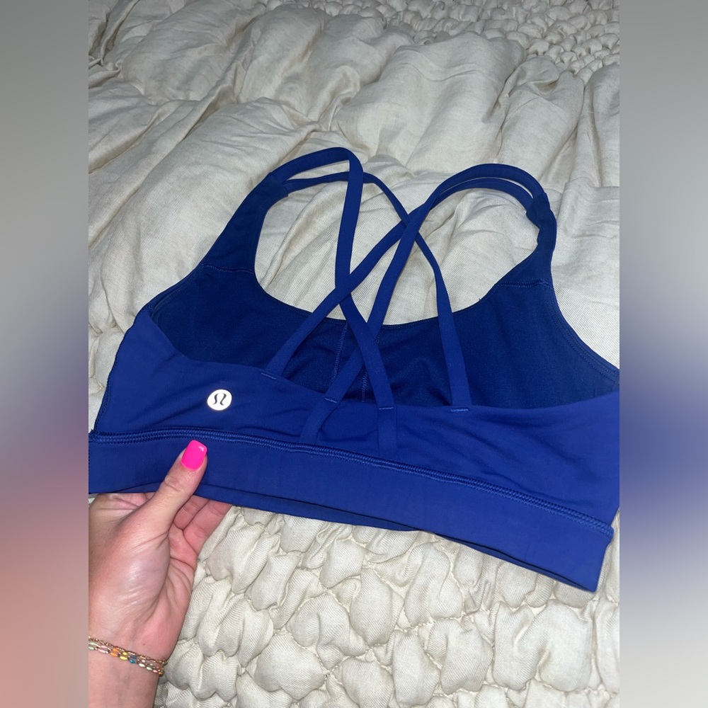 Lululemon sports bra